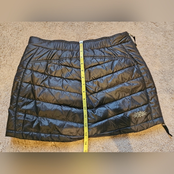 SKHOOP Black Quilted Duck Down Skirt Size S women’s Sweden NWOT - Picture 6 of 10